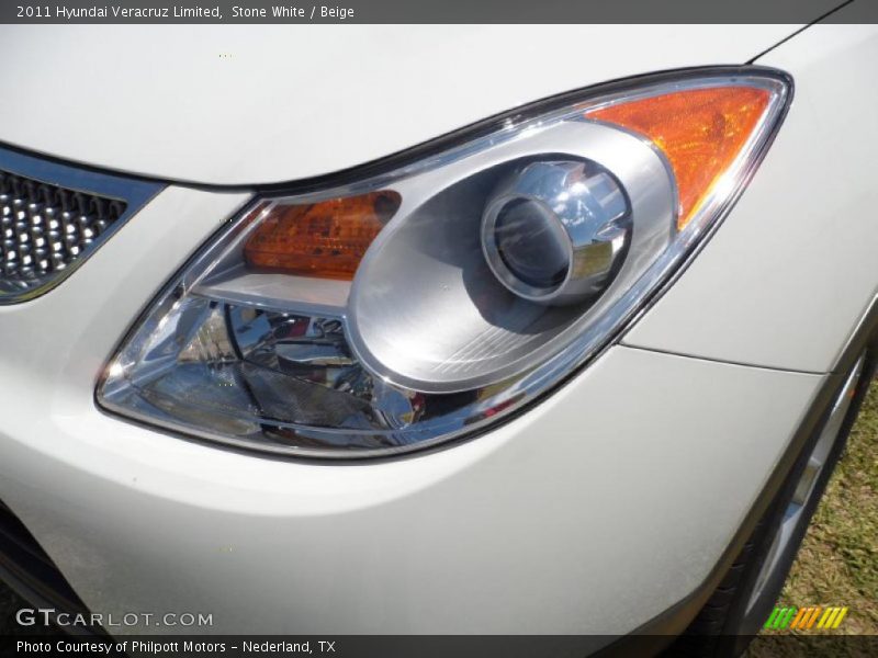 Stone White / Beige 2011 Hyundai Veracruz Limited
