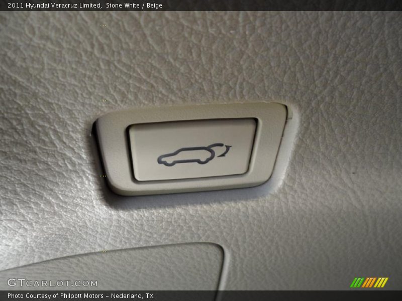 Stone White / Beige 2011 Hyundai Veracruz Limited