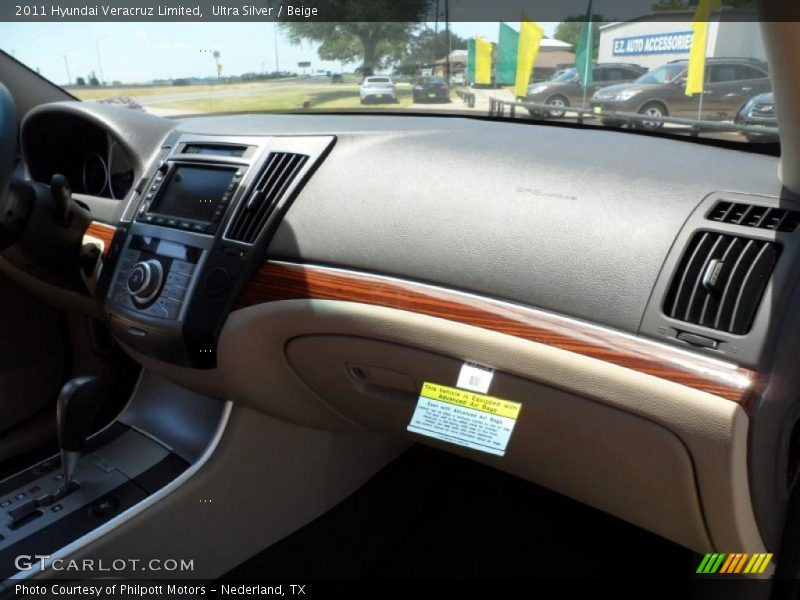 Ultra Silver / Beige 2011 Hyundai Veracruz Limited