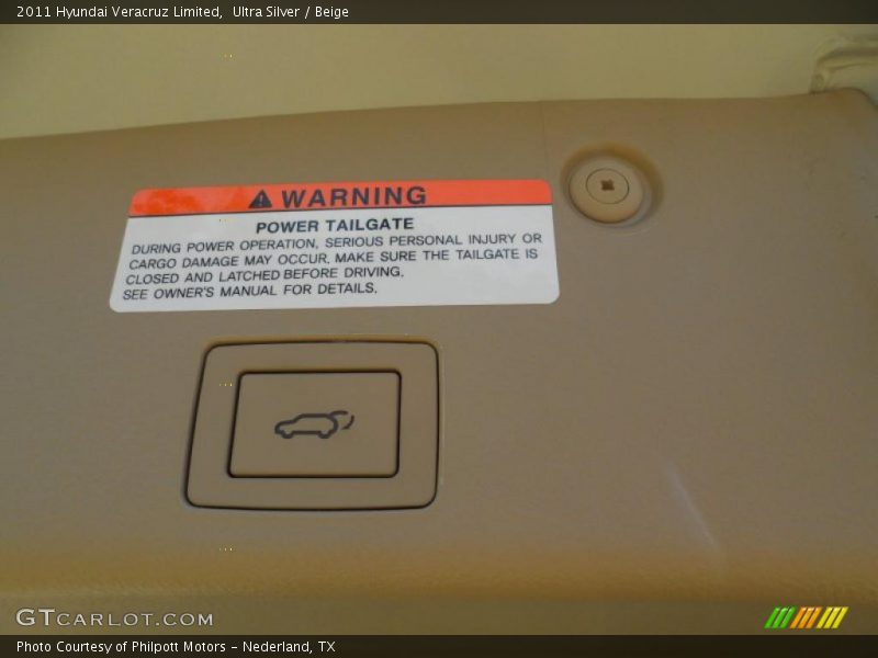 Ultra Silver / Beige 2011 Hyundai Veracruz Limited