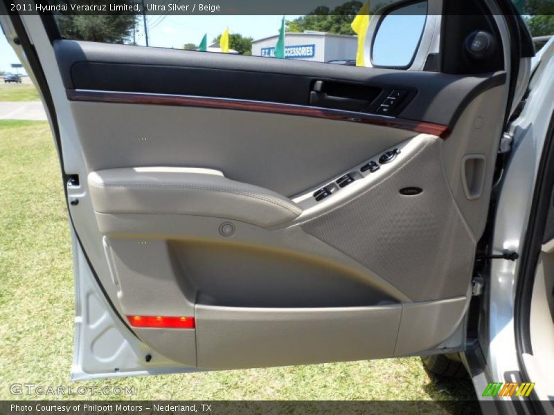 Ultra Silver / Beige 2011 Hyundai Veracruz Limited