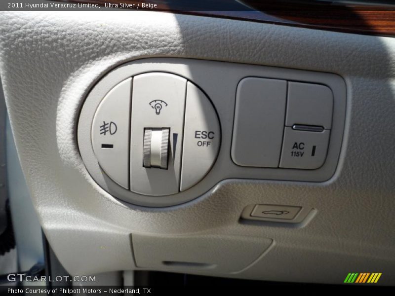 Ultra Silver / Beige 2011 Hyundai Veracruz Limited