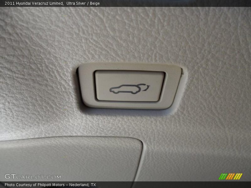 Ultra Silver / Beige 2011 Hyundai Veracruz Limited