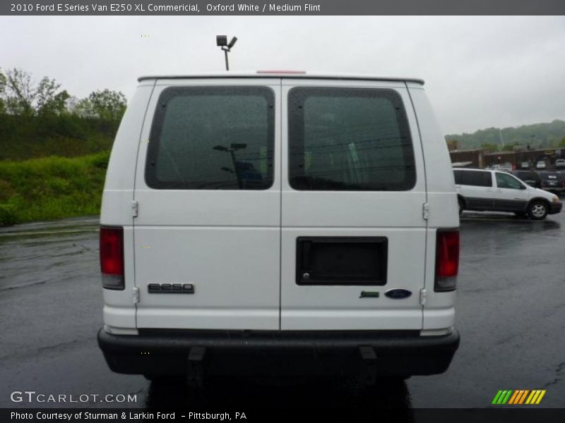 Oxford White / Medium Flint 2010 Ford E Series Van E250 XL Commericial