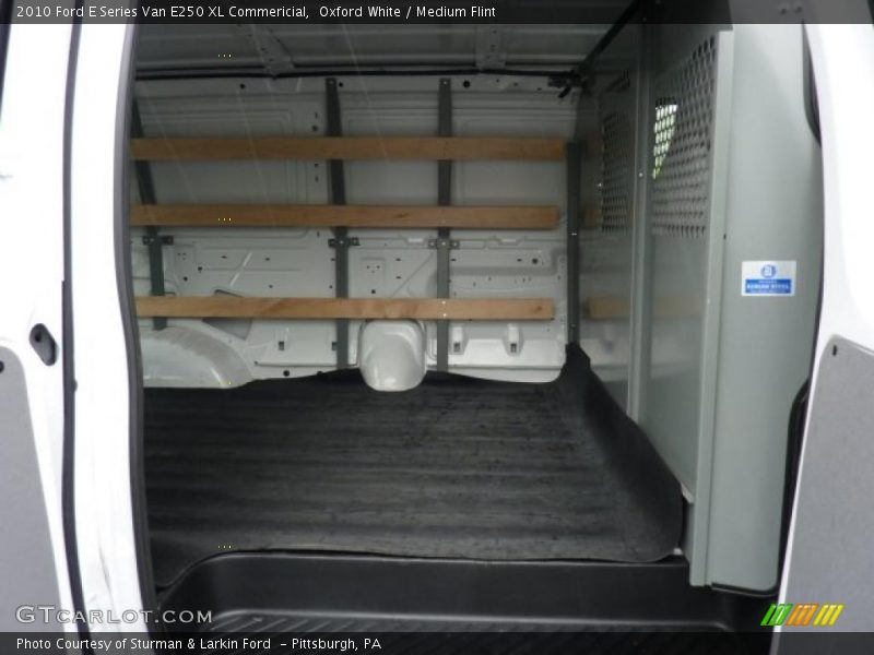 Oxford White / Medium Flint 2010 Ford E Series Van E250 XL Commericial