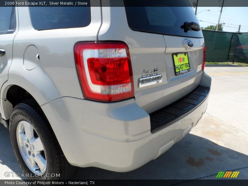 Silver Metallic / Stone 2008 Ford Escape XLT