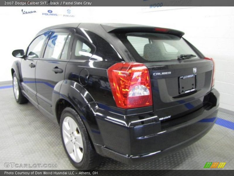 Black / Pastel Slate Gray 2007 Dodge Caliber SXT