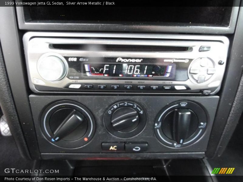 Silver Arrow Metallic / Black 1999 Volkswagen Jetta GL Sedan