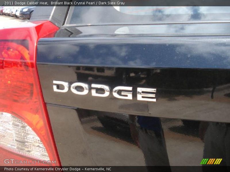 Brilliant Black Crystal Pearl / Dark Slate Gray 2011 Dodge Caliber Heat