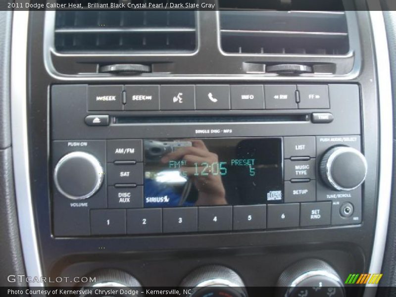 Brilliant Black Crystal Pearl / Dark Slate Gray 2011 Dodge Caliber Heat