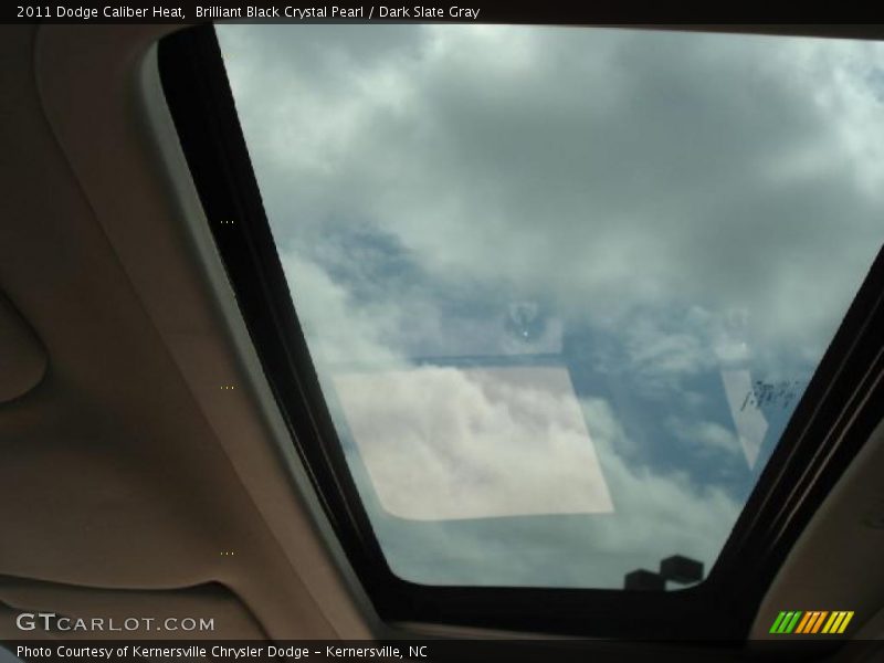 Brilliant Black Crystal Pearl / Dark Slate Gray 2011 Dodge Caliber Heat