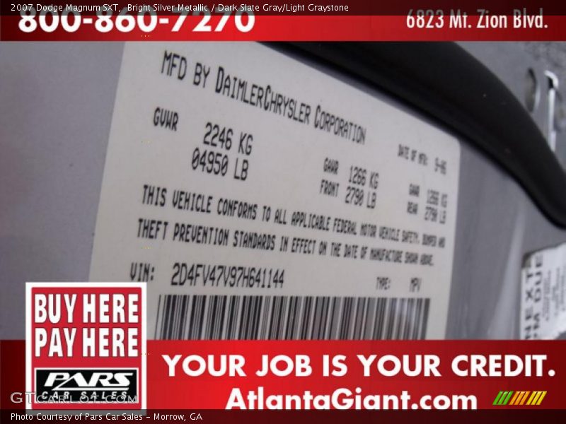 Bright Silver Metallic / Dark Slate Gray/Light Graystone 2007 Dodge Magnum SXT