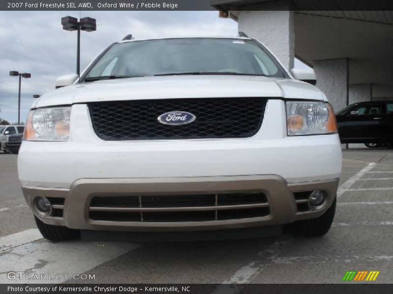 Oxford White / Pebble Beige 2007 Ford Freestyle SEL AWD