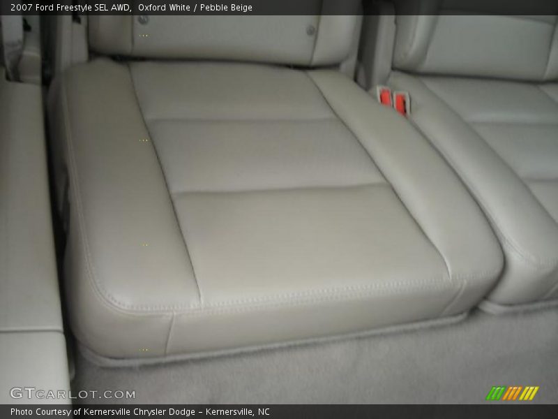 Oxford White / Pebble Beige 2007 Ford Freestyle SEL AWD