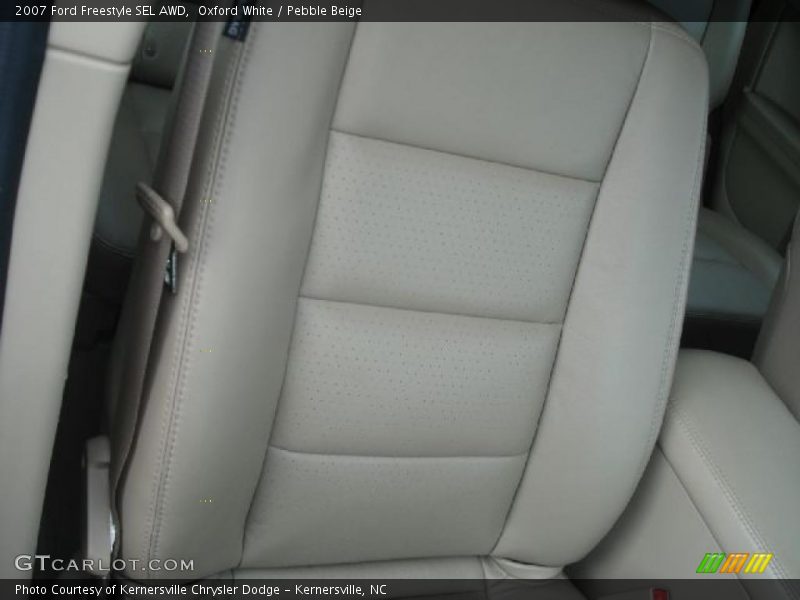 Oxford White / Pebble Beige 2007 Ford Freestyle SEL AWD