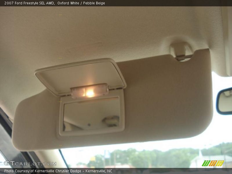 Oxford White / Pebble Beige 2007 Ford Freestyle SEL AWD