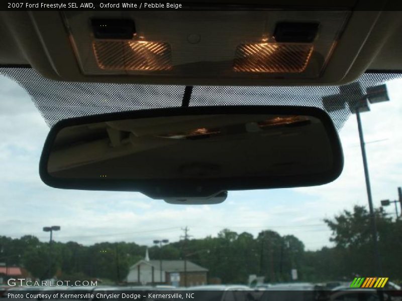 Oxford White / Pebble Beige 2007 Ford Freestyle SEL AWD