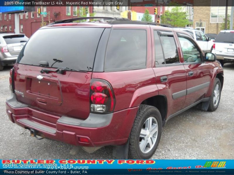Majestic Red Metallic / Light Gray 2005 Chevrolet TrailBlazer LS 4x4