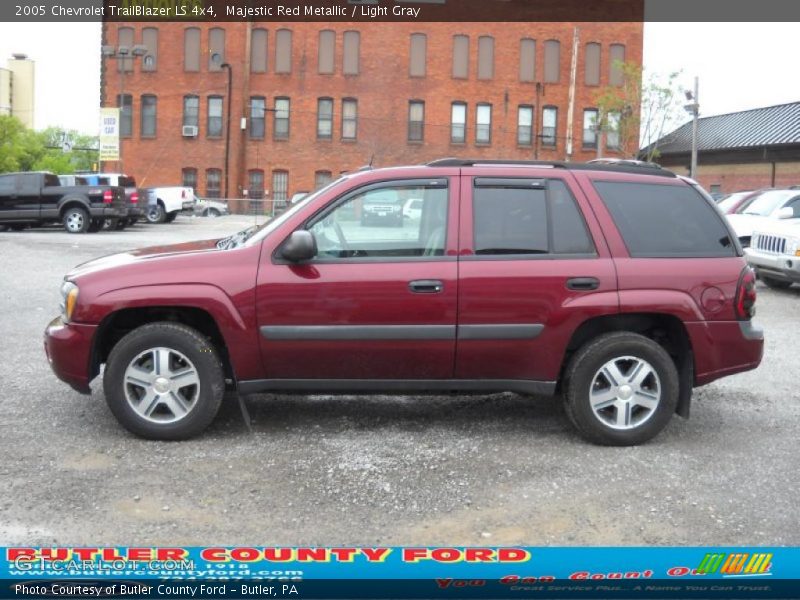 Majestic Red Metallic / Light Gray 2005 Chevrolet TrailBlazer LS 4x4