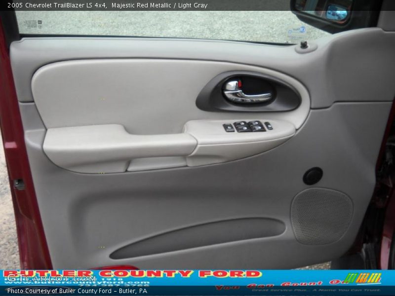 Majestic Red Metallic / Light Gray 2005 Chevrolet TrailBlazer LS 4x4