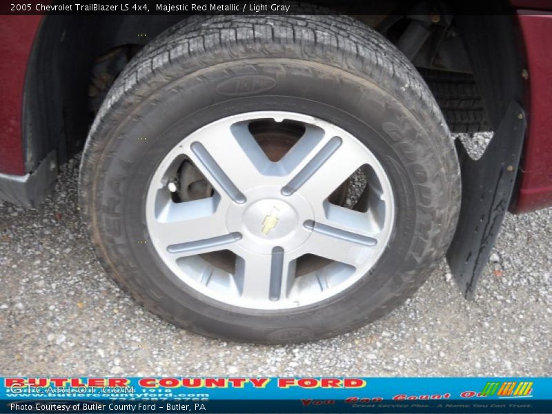 Majestic Red Metallic / Light Gray 2005 Chevrolet TrailBlazer LS 4x4