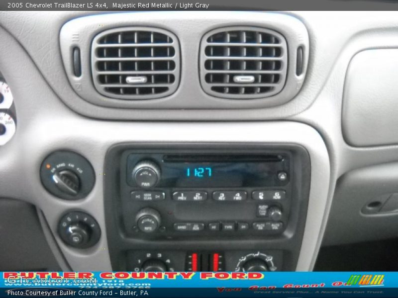 Majestic Red Metallic / Light Gray 2005 Chevrolet TrailBlazer LS 4x4