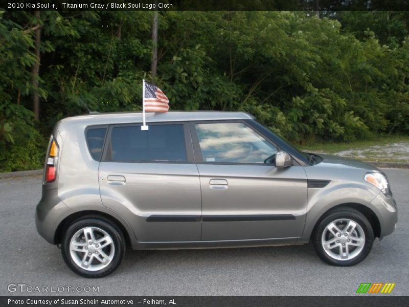 Titanium Gray / Black Soul Logo Cloth 2010 Kia Soul +
