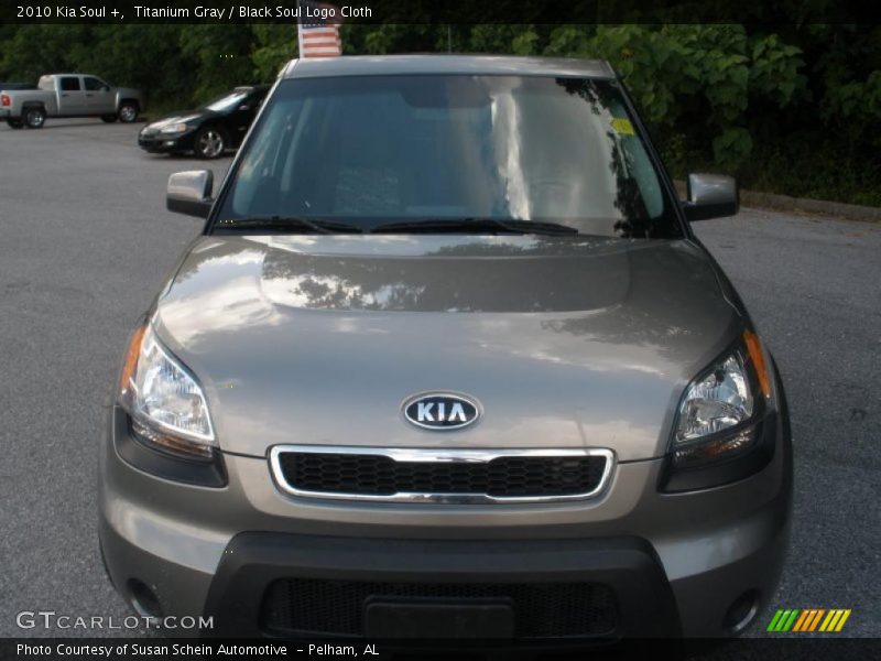 Titanium Gray / Black Soul Logo Cloth 2010 Kia Soul +