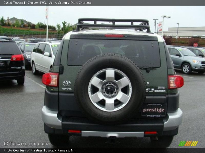 Army Green / Dark Charcoal 2010 Toyota FJ Cruiser 4WD