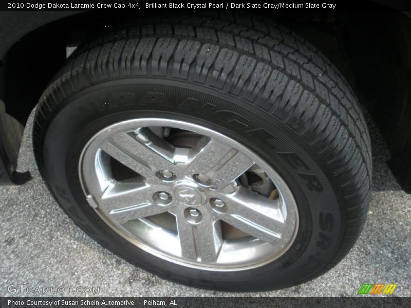 Brilliant Black Crystal Pearl / Dark Slate Gray/Medium Slate Gray 2010 Dodge Dakota Laramie Crew Cab 4x4