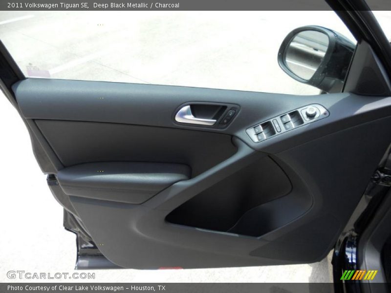 Deep Black Metallic / Charcoal 2011 Volkswagen Tiguan SE
