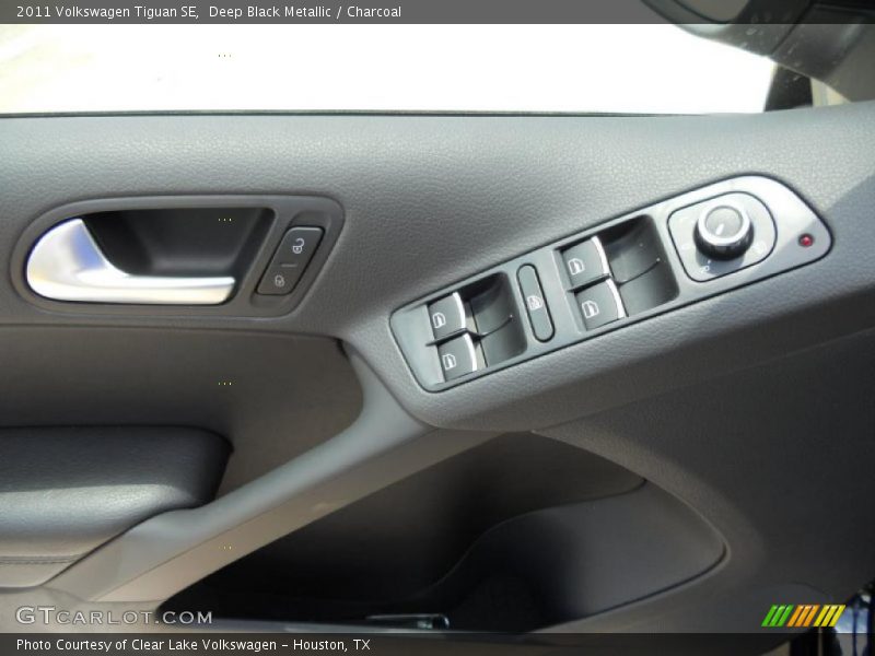 Deep Black Metallic / Charcoal 2011 Volkswagen Tiguan SE