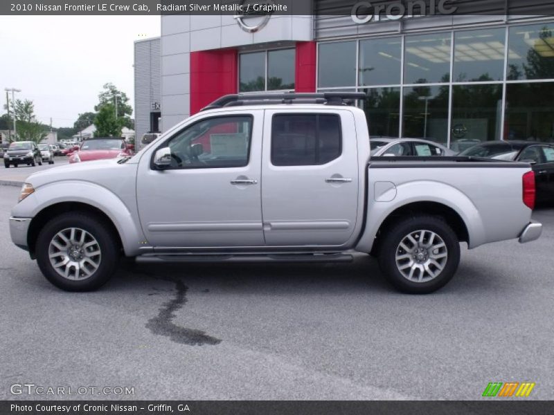 Radiant Silver Metallic / Graphite 2010 Nissan Frontier LE Crew Cab
