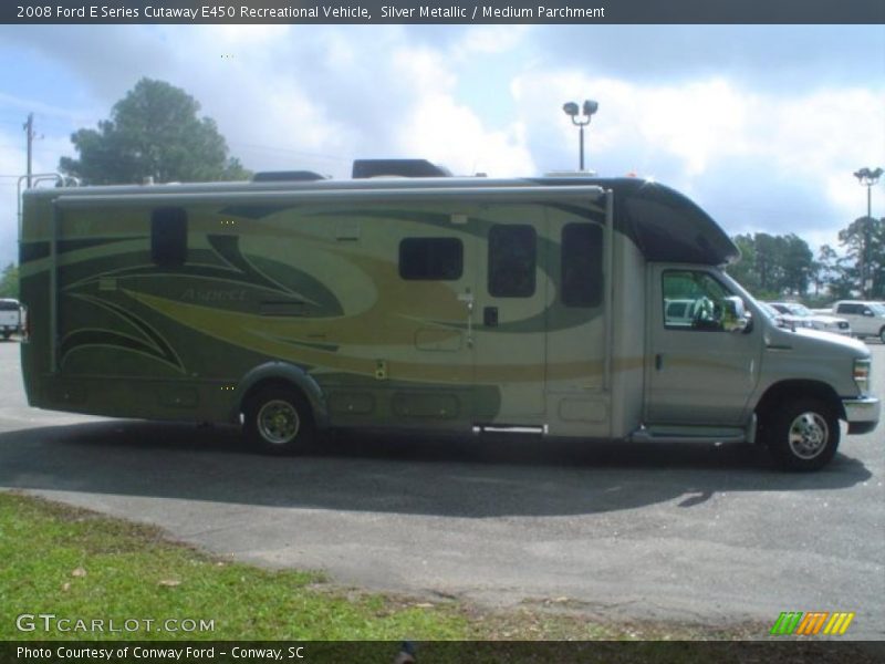 Silver Metallic / Medium Parchment 2008 Ford E Series Cutaway E450 Recreational Vehicle