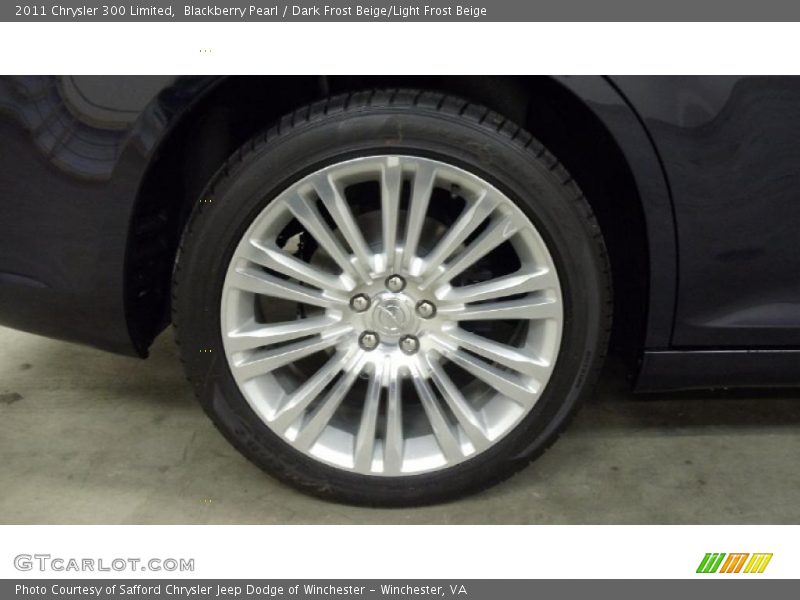 Blackberry Pearl / Dark Frost Beige/Light Frost Beige 2011 Chrysler 300 Limited