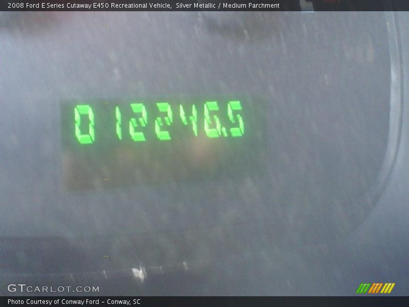 Silver Metallic / Medium Parchment 2008 Ford E Series Cutaway E450 Recreational Vehicle