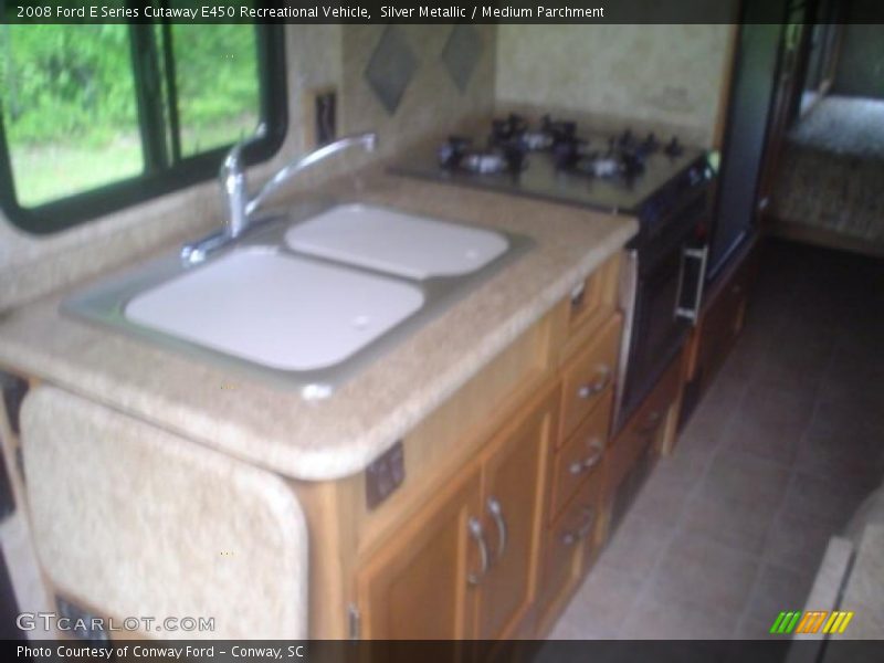 Silver Metallic / Medium Parchment 2008 Ford E Series Cutaway E450 Recreational Vehicle