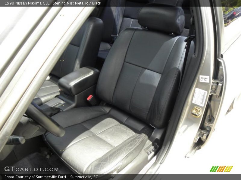 Sterling Mist Metallic / Black 1998 Nissan Maxima GLE