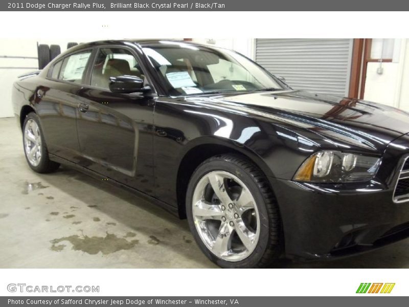 Brilliant Black Crystal Pearl / Black/Tan 2011 Dodge Charger Rallye Plus
