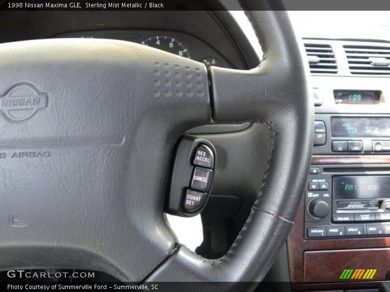 Sterling Mist Metallic / Black 1998 Nissan Maxima GLE