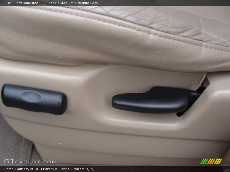 Black / Medium Graphite Grey 2002 Ford Windstar SEL