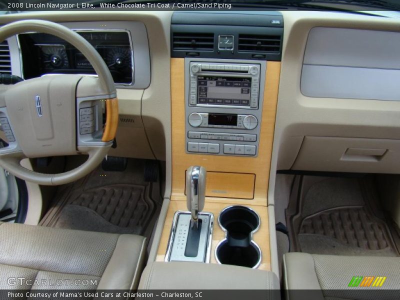 White Chocolate Tri Coat / Camel/Sand Piping 2008 Lincoln Navigator L Elite