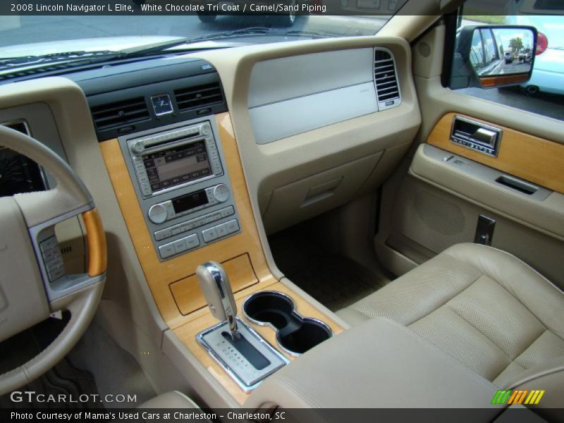 White Chocolate Tri Coat / Camel/Sand Piping 2008 Lincoln Navigator L Elite