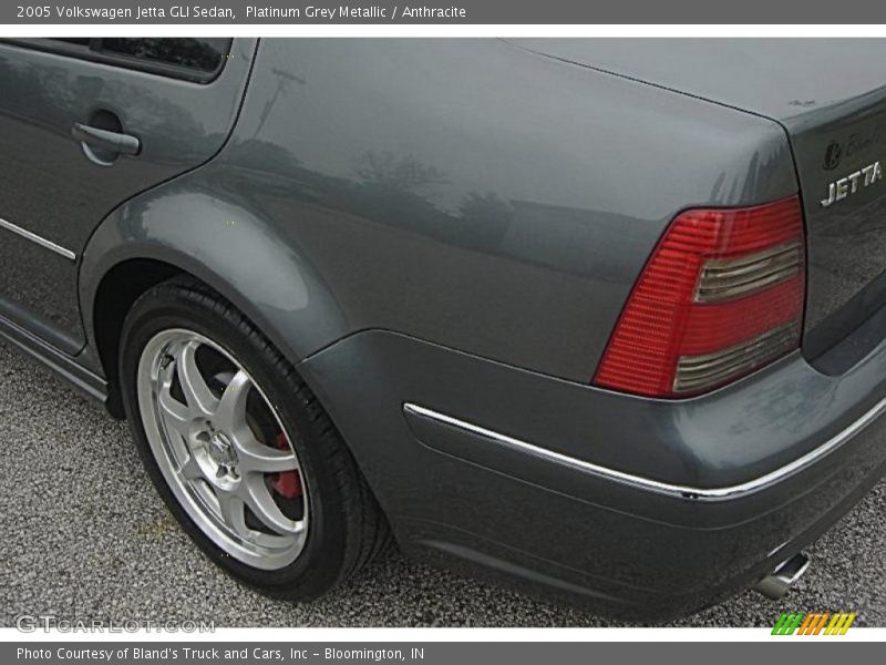 Platinum Grey Metallic / Anthracite 2005 Volkswagen Jetta GLI Sedan