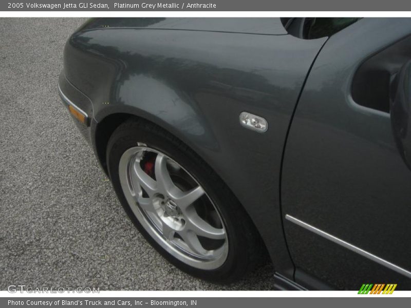 Platinum Grey Metallic / Anthracite 2005 Volkswagen Jetta GLI Sedan