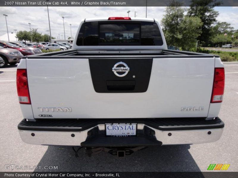 White / Graphite Black/Titanium 2007 Nissan Titan LE Crew Cab 4x4