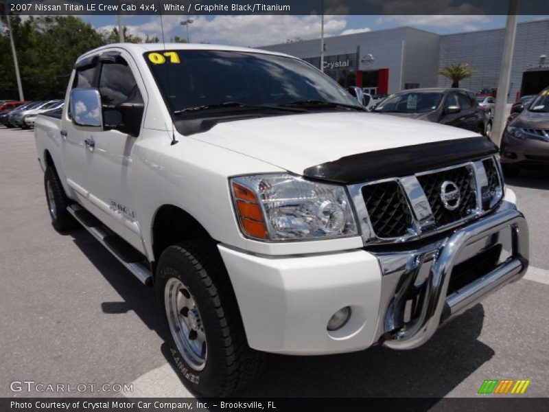 White / Graphite Black/Titanium 2007 Nissan Titan LE Crew Cab 4x4