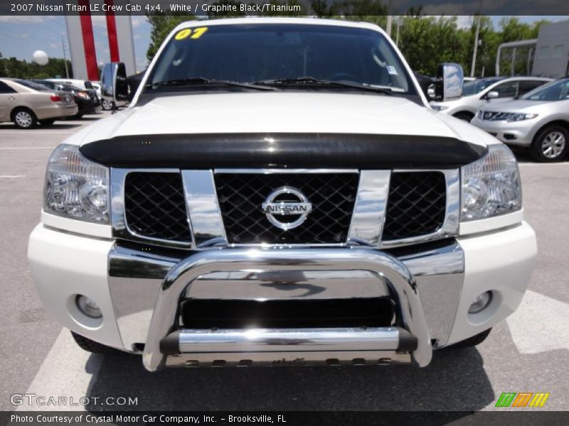 White / Graphite Black/Titanium 2007 Nissan Titan LE Crew Cab 4x4