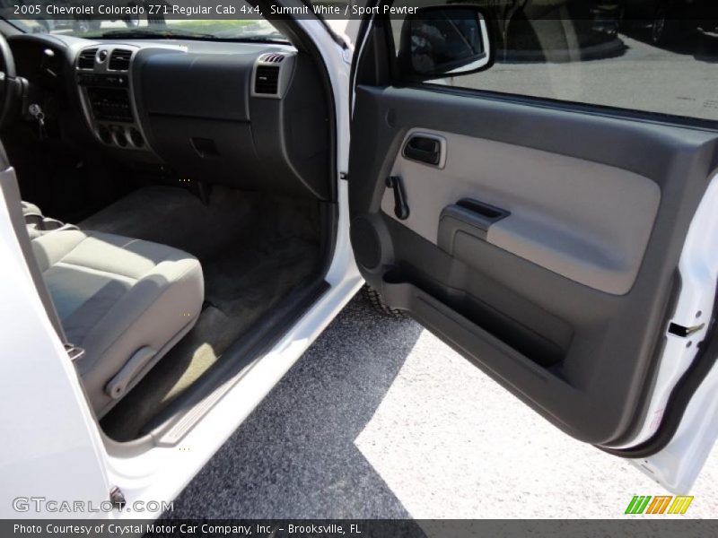 Summit White / Sport Pewter 2005 Chevrolet Colorado Z71 Regular Cab 4x4