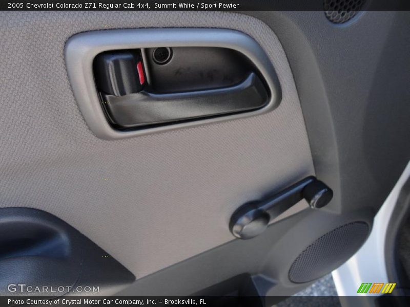 Summit White / Sport Pewter 2005 Chevrolet Colorado Z71 Regular Cab 4x4